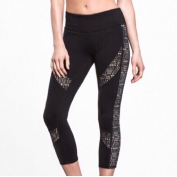 ALO Yoga Pants - Alo yoga capri laser cut leggings black